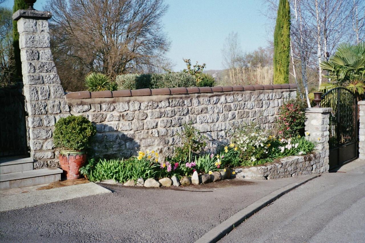 L'Oustale Ruoms Apartamento Exterior foto